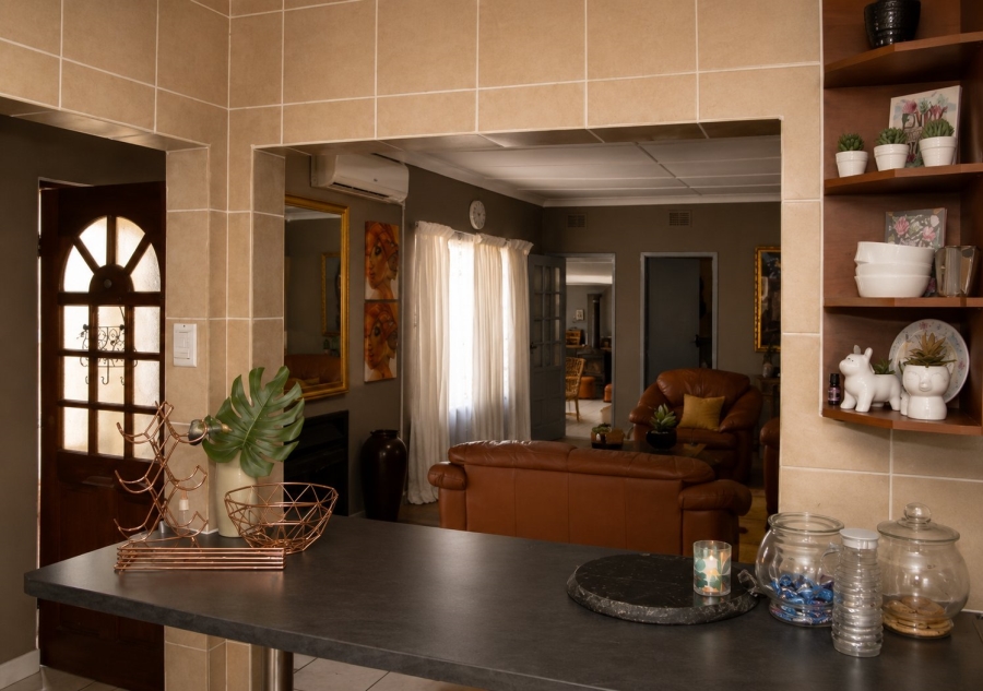 4 Bedroom Property for Sale in Flimieda North West
